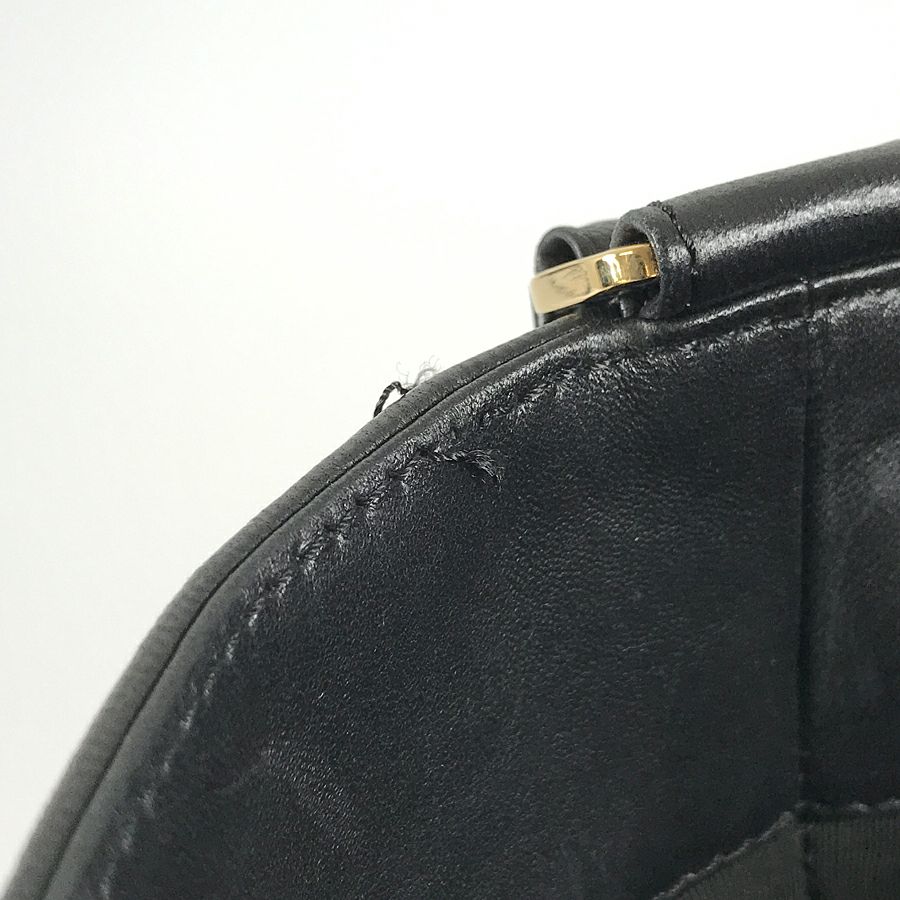 シャネル ショルダーバッグ