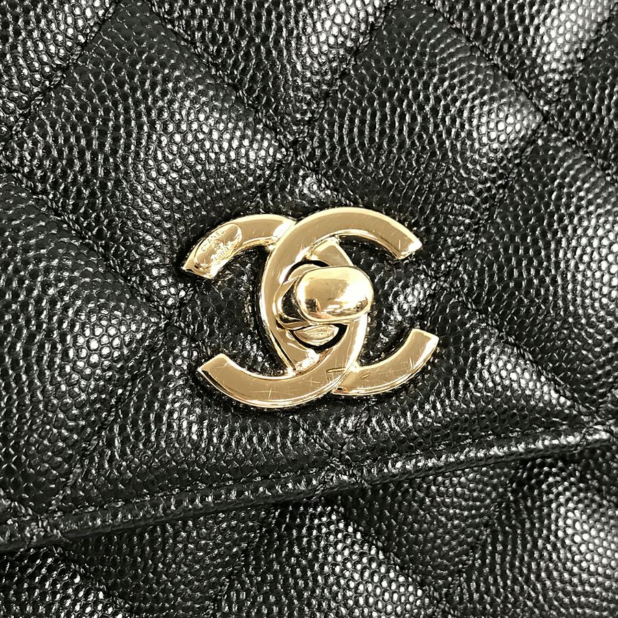 シャネル ハンドバッグ