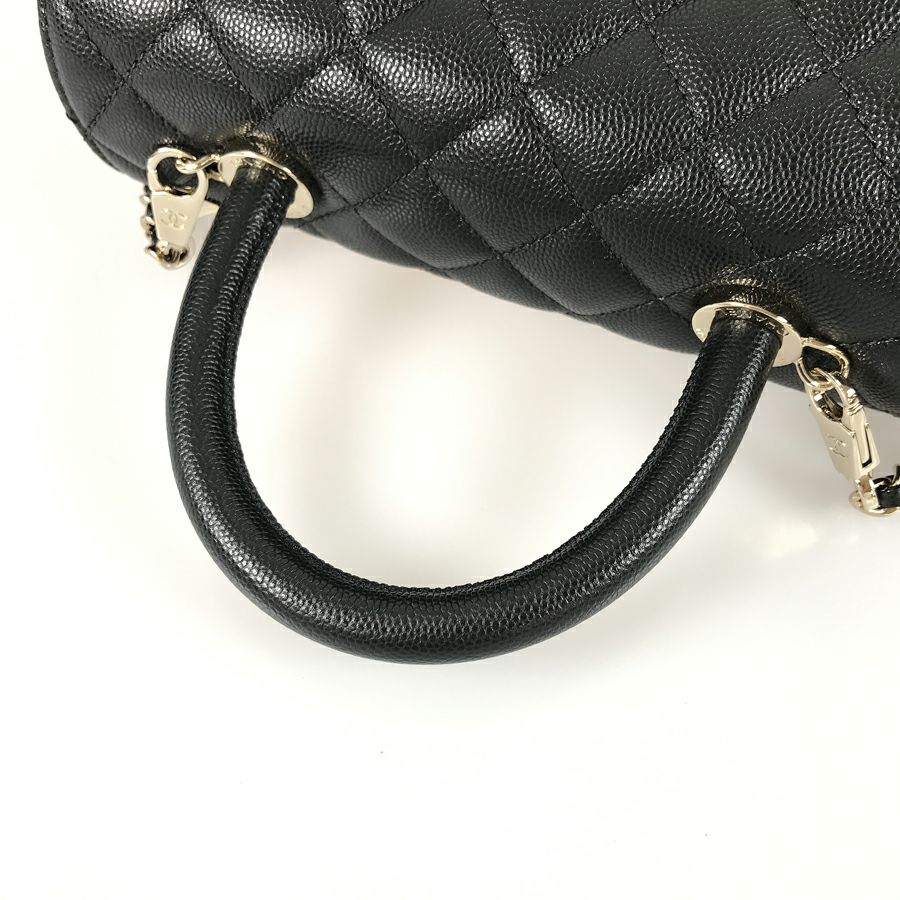 シャネル ハンドバッグ