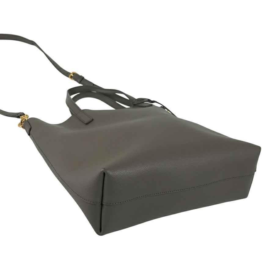 イヴ・サンローラン トートバッグ