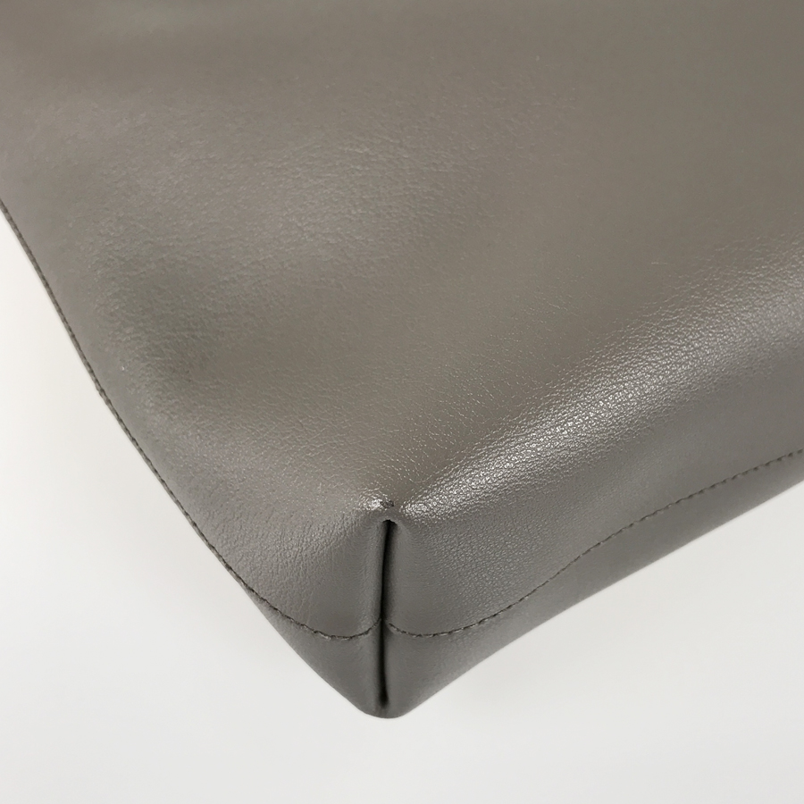 イヴ・サンローラン トートバッグ