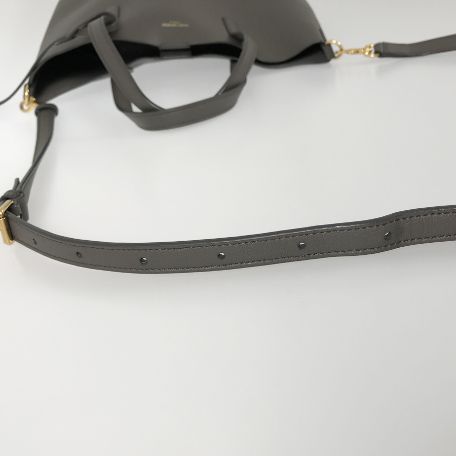 イヴ・サンローラン トートバッグ