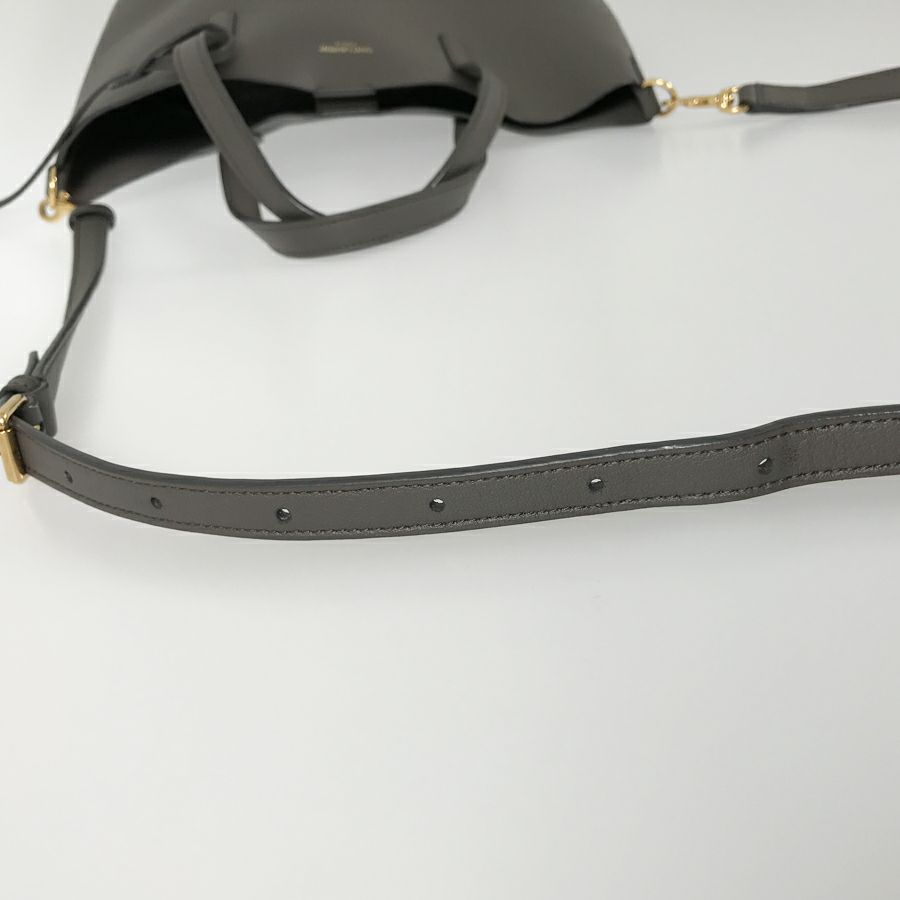 イヴ・サンローラン トートバッグ