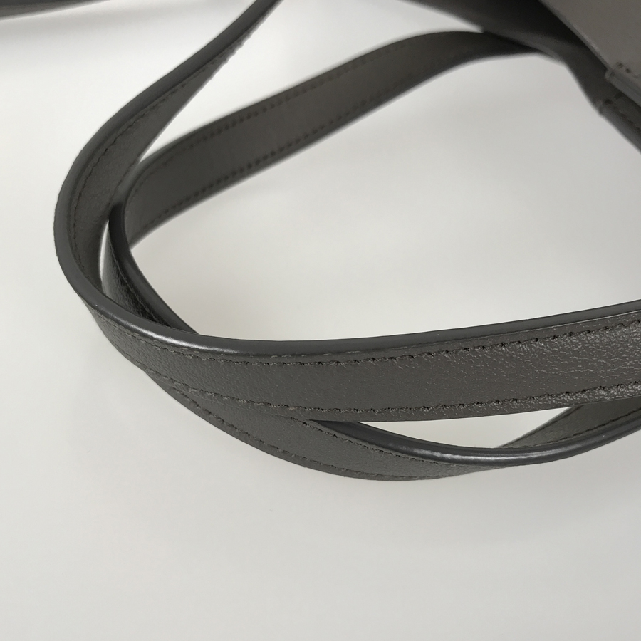 イヴ・サンローラン トートバッグ