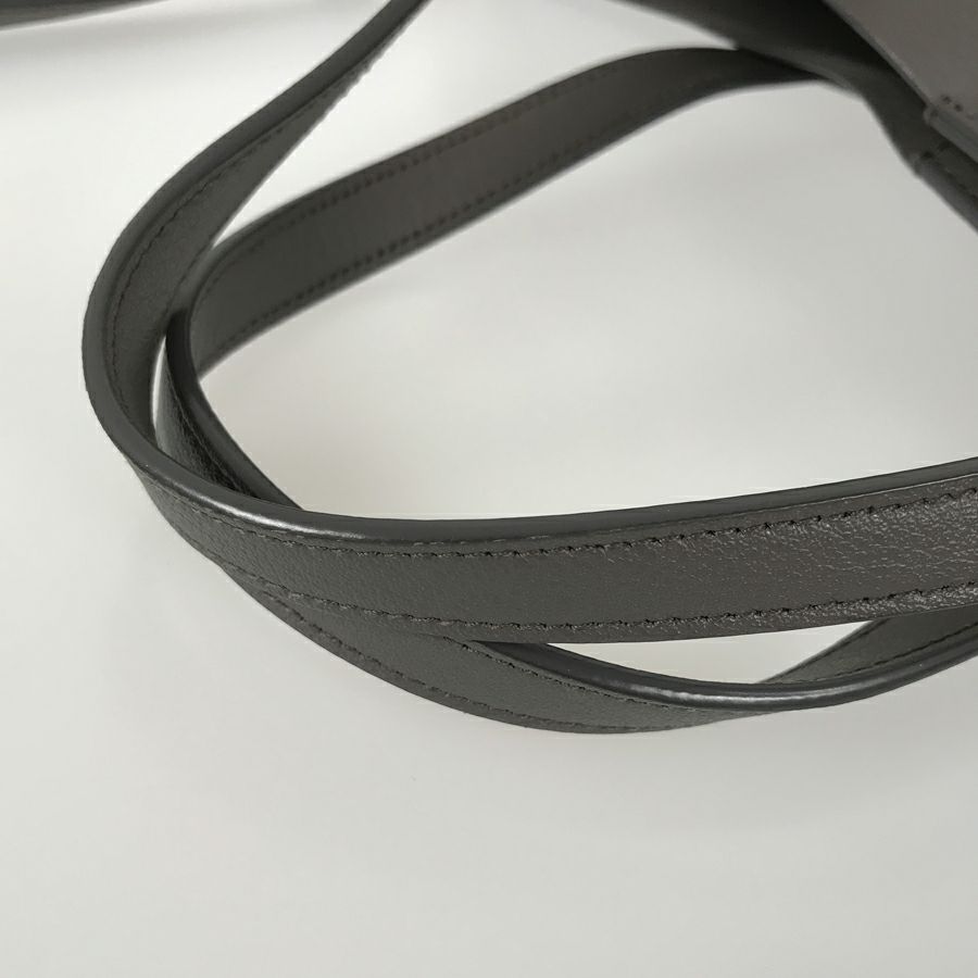 イヴ・サンローラン トートバッグ