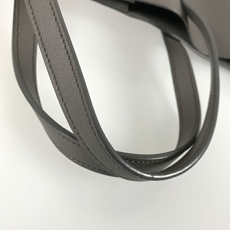 イヴ・サンローラン トートバッグ