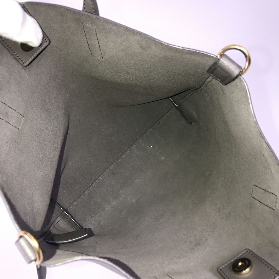 イヴ・サンローラン トートバッグ