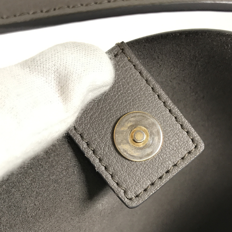 イヴ・サンローラン トートバッグ