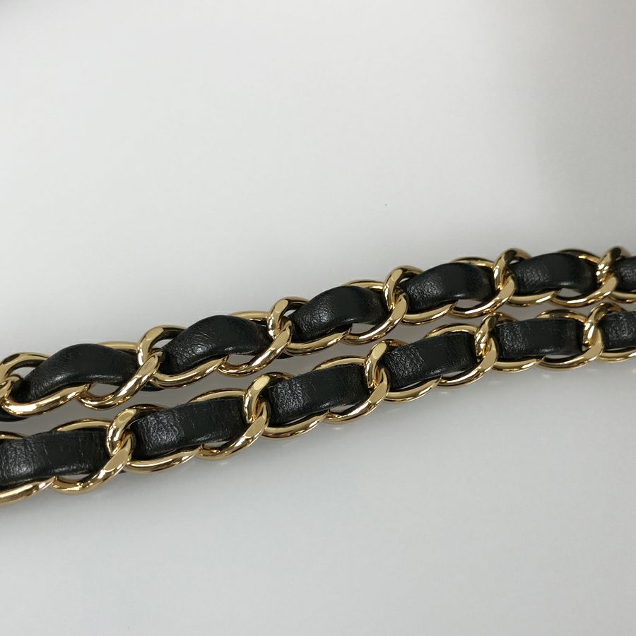 シャネル ショルダーバッグ