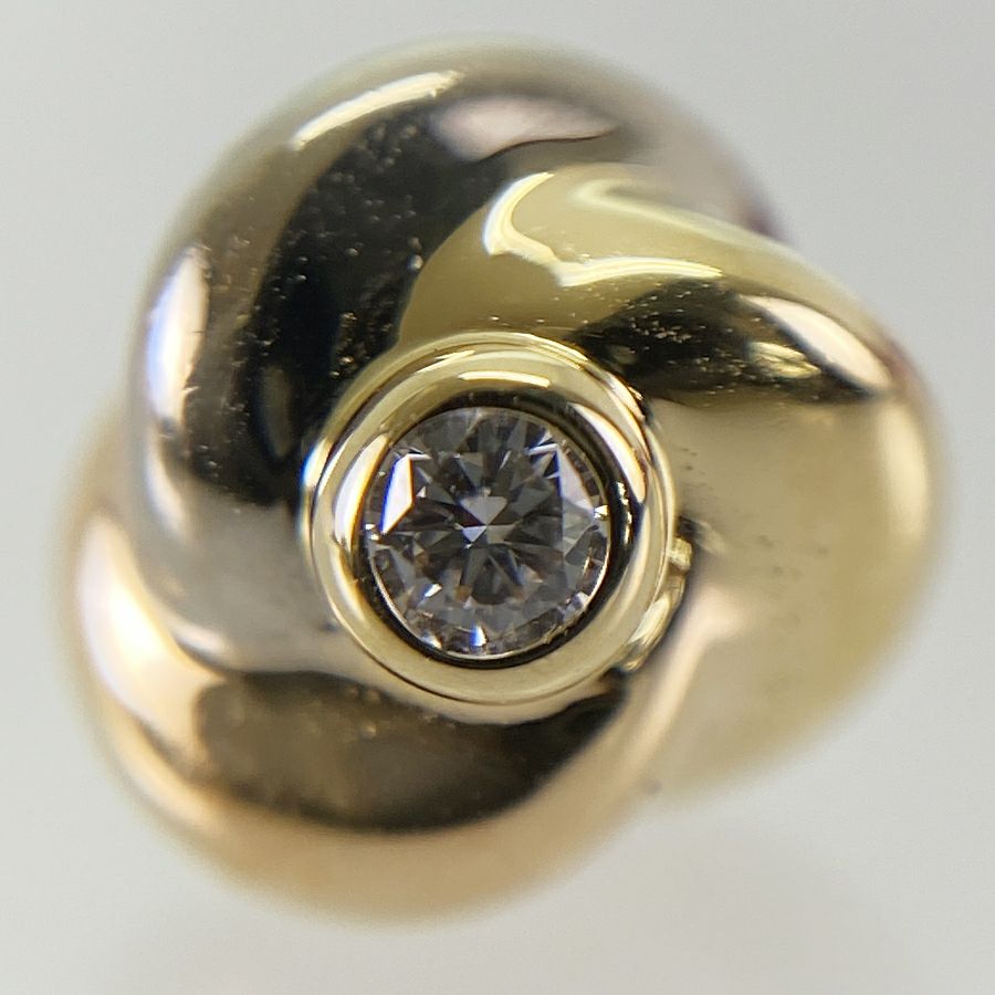 カルティエ ピアス