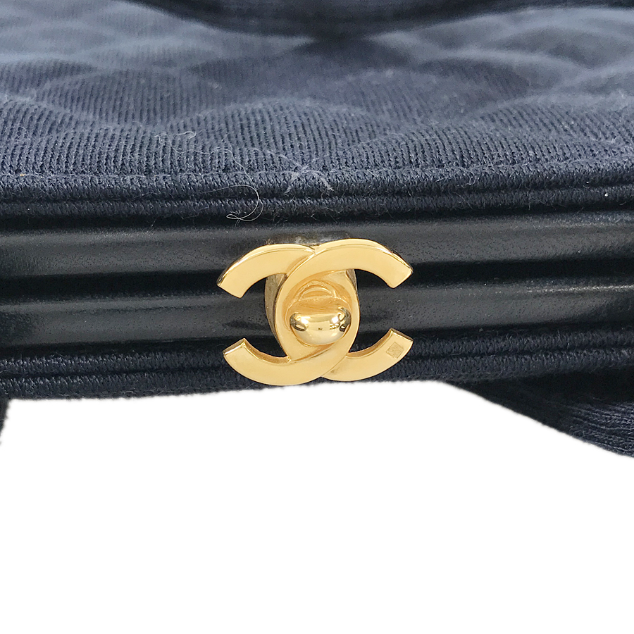 シャネル ハンドバッグ