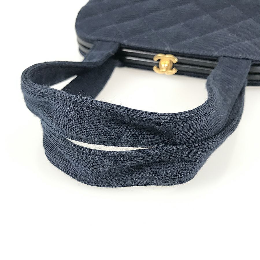 シャネル ハンドバッグ