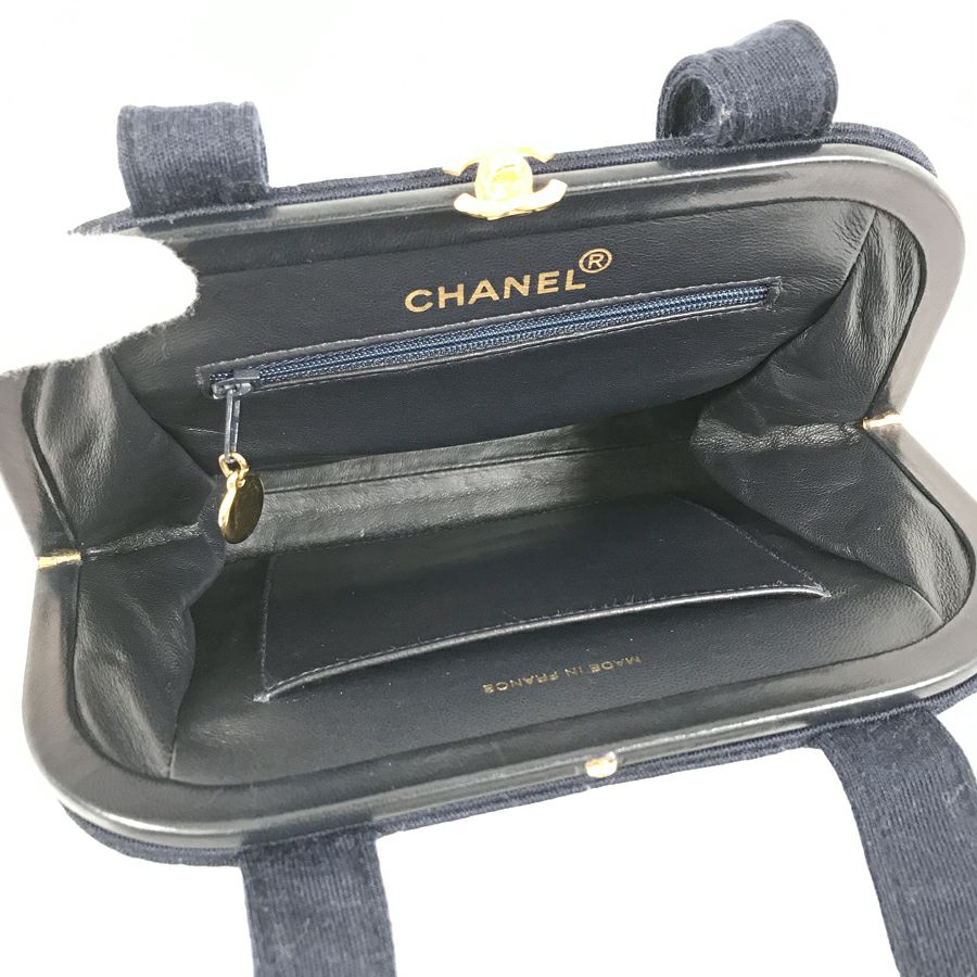 シャネル ハンドバッグ