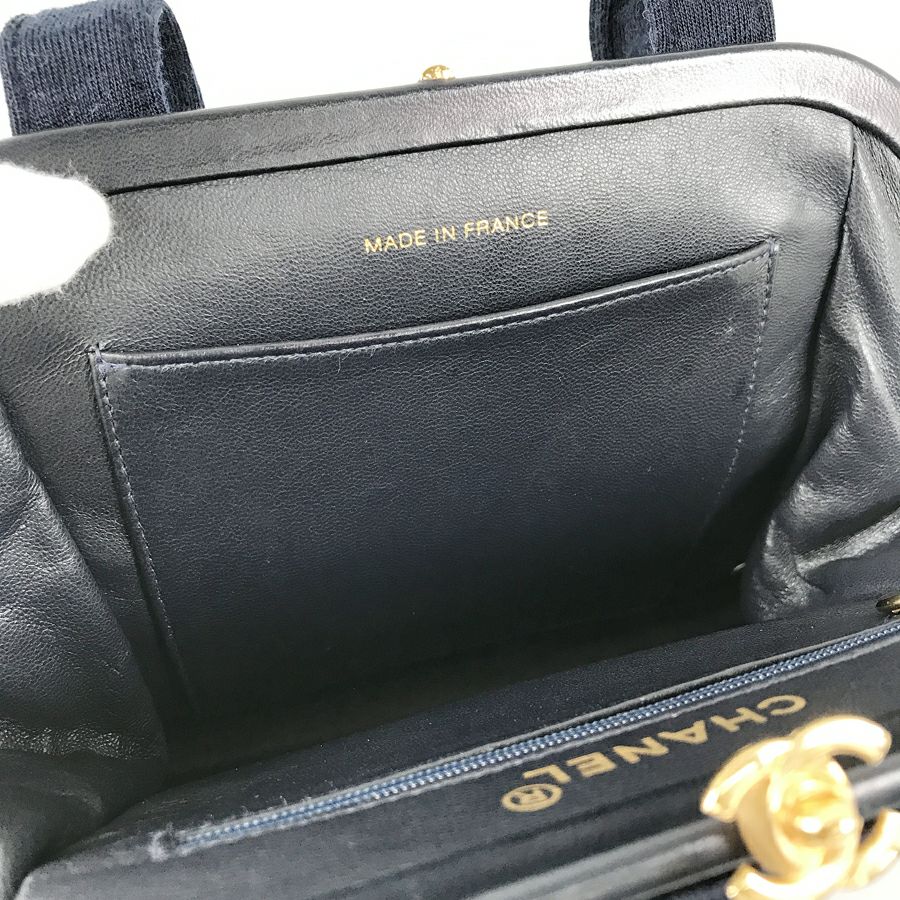 シャネル ハンドバッグ