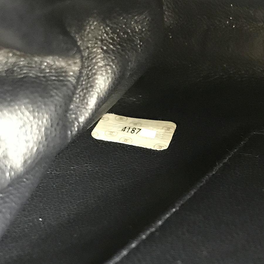 シャネル ハンドバッグ