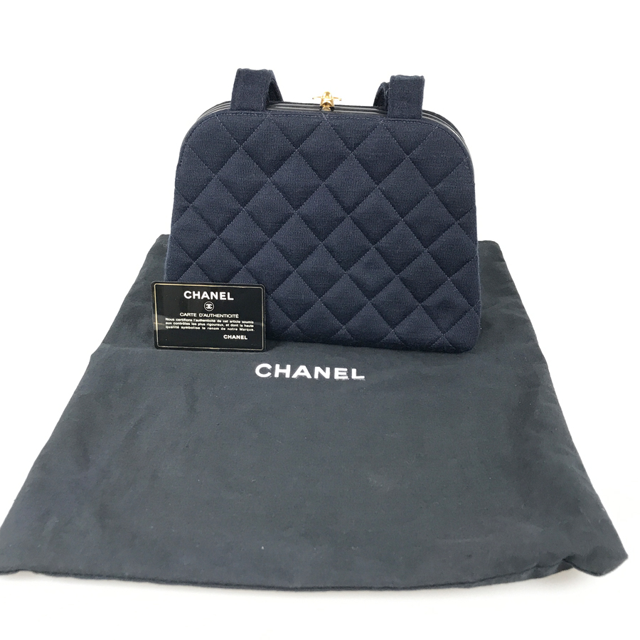 シャネル ハンドバッグ