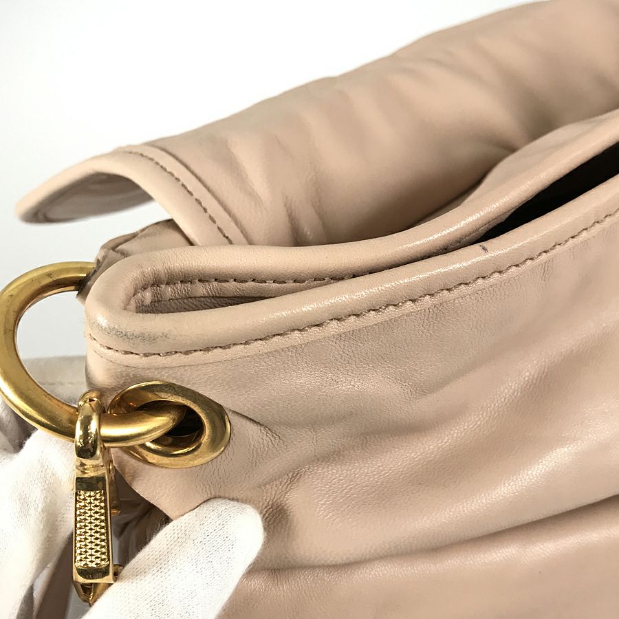 ミュウミュウ ショルダーバッグ