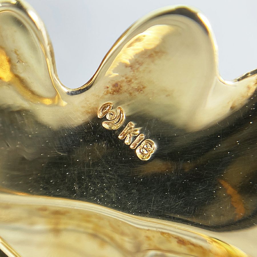 タサキ ブローチ