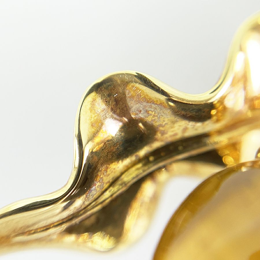 タサキ ブローチ