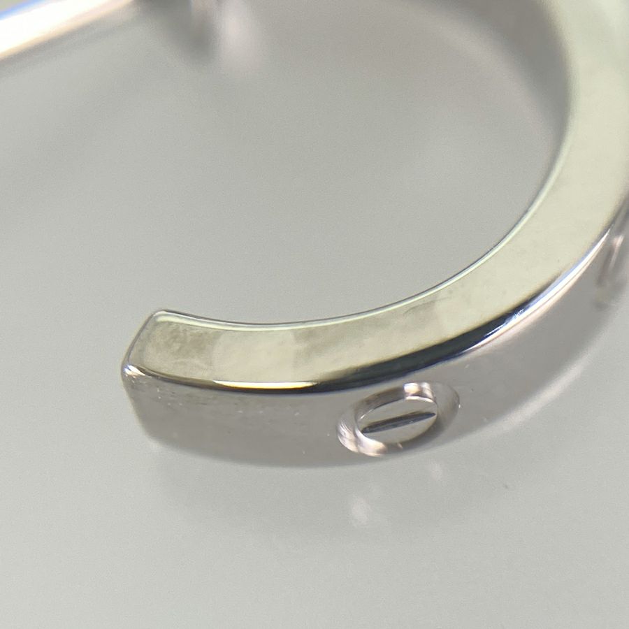 カルティエ ピアス