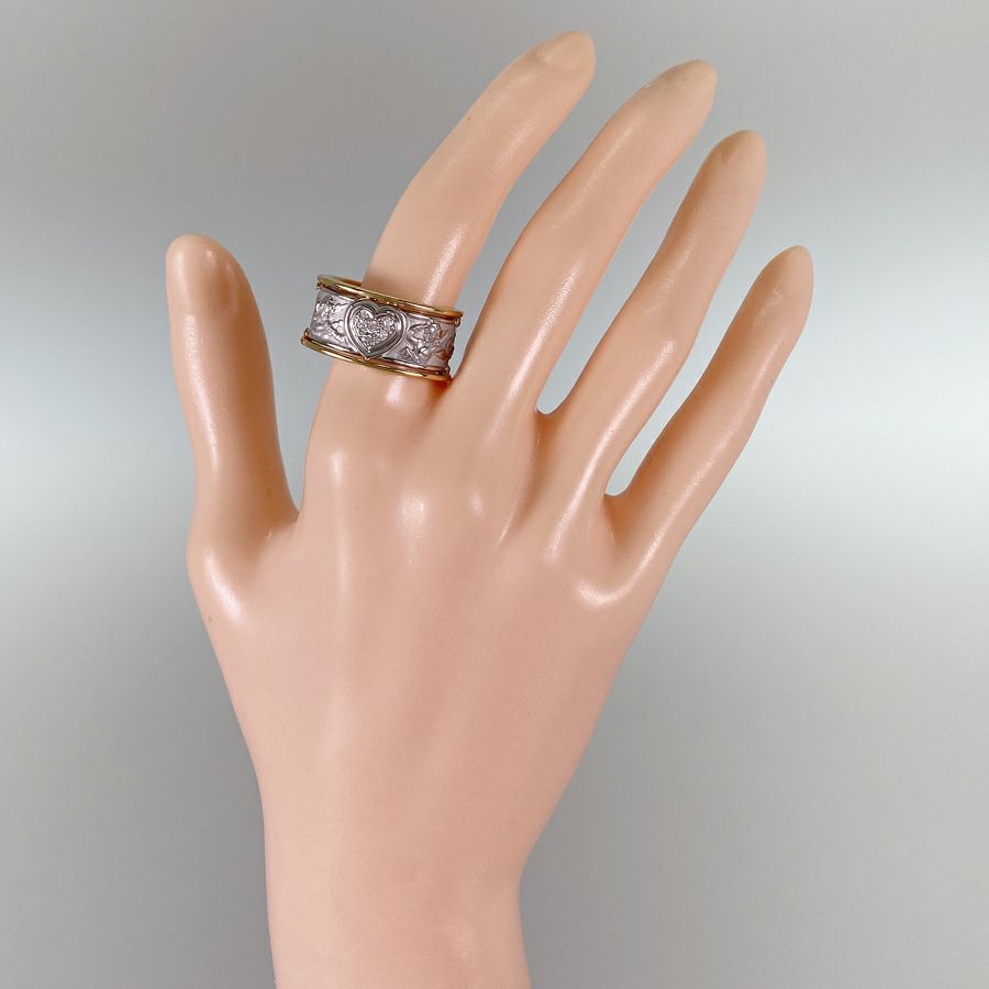 カレライカレラ リング