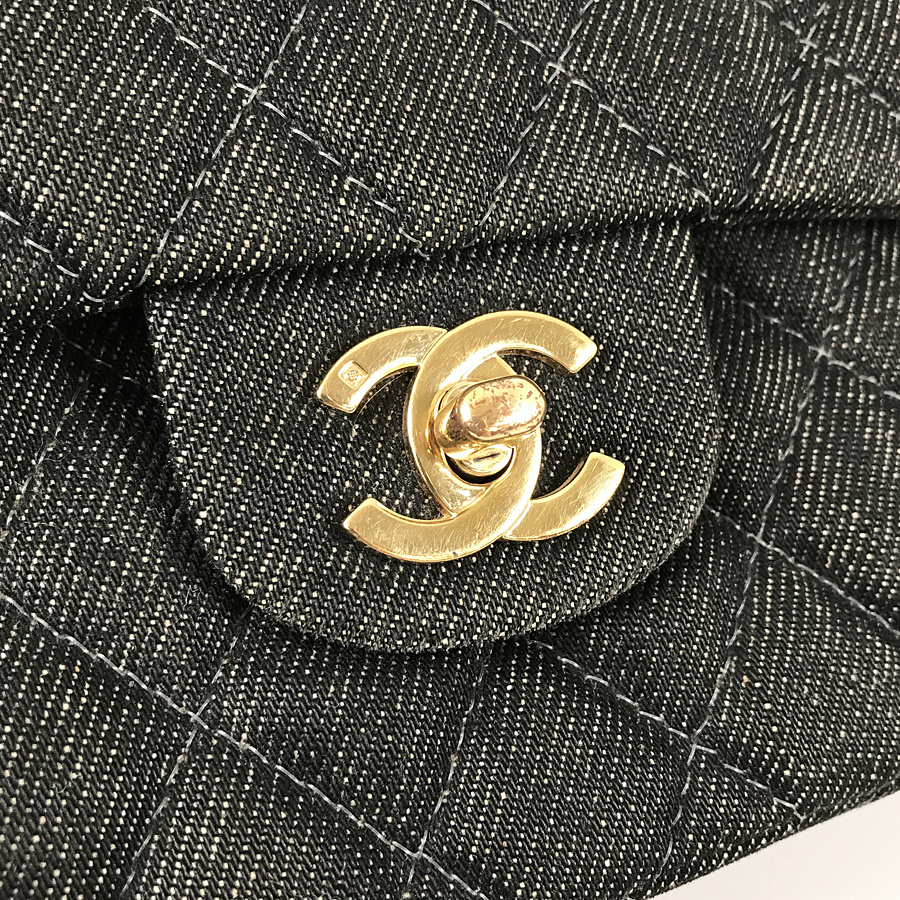 シャネル ショルダーバッグ