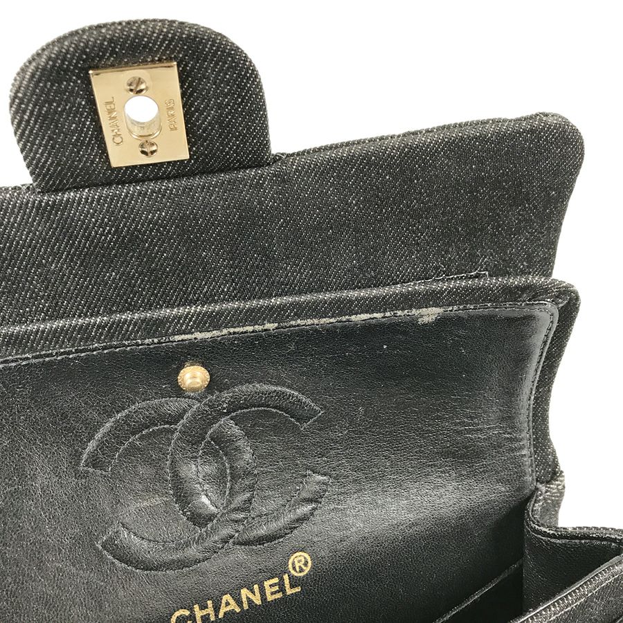 シャネル ショルダーバッグ