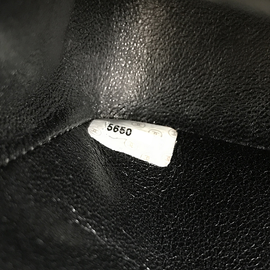 シャネル ショルダーバッグ