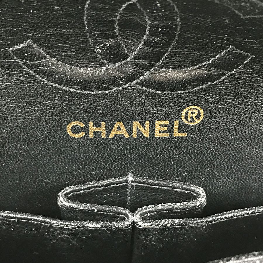 シャネル ショルダーバッグ