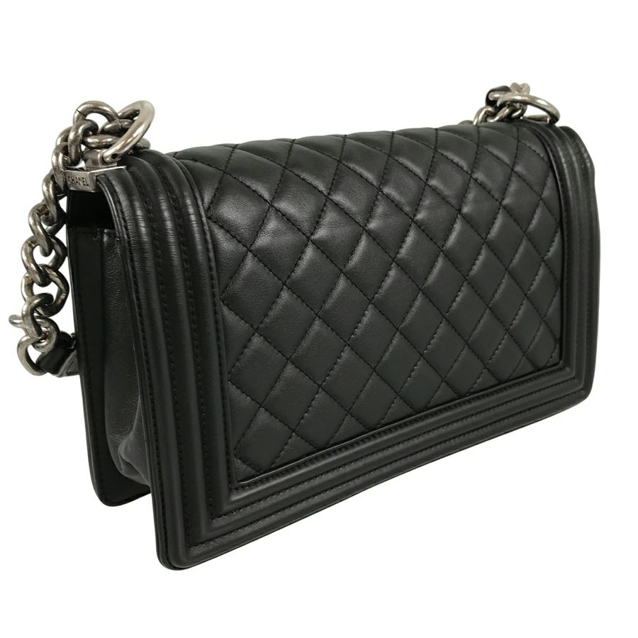 シャネル ショルダーバッグ