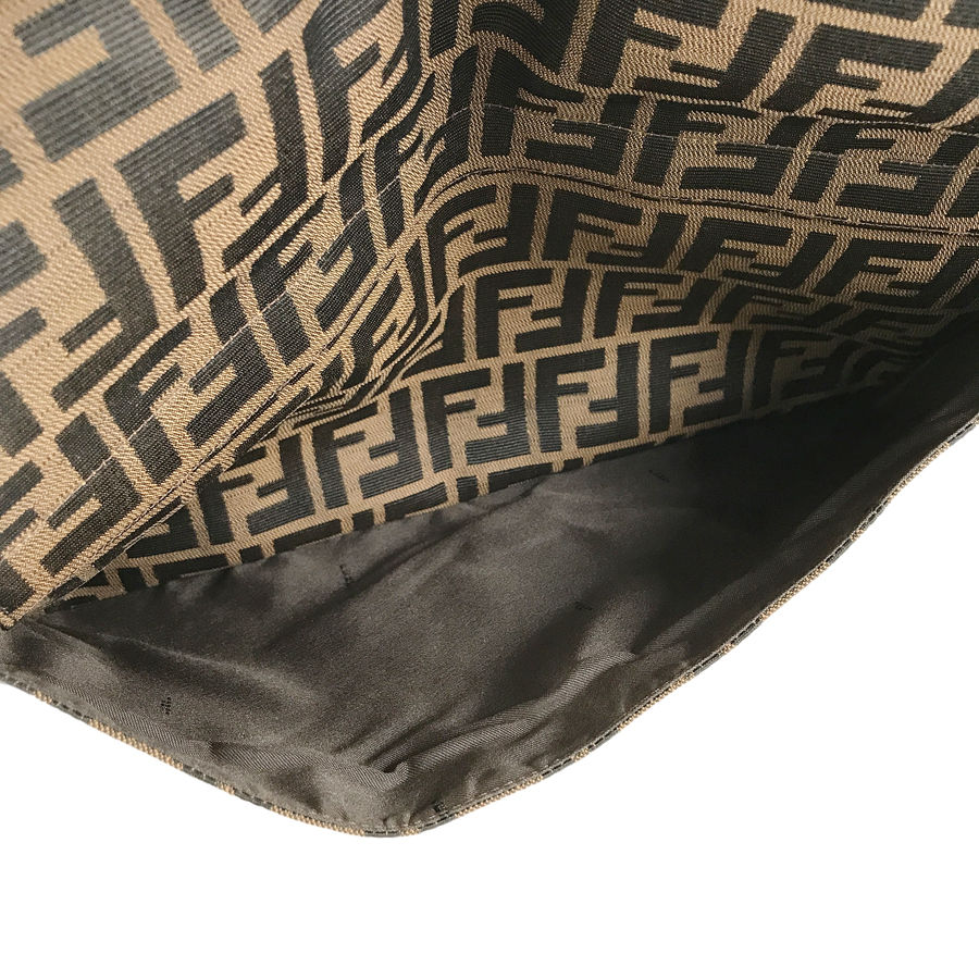 フェンディ ショルダーバッグ