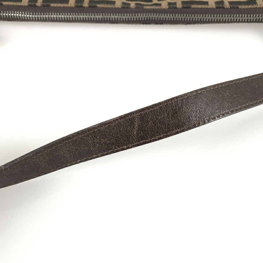 フェンディ ショルダーバッグ