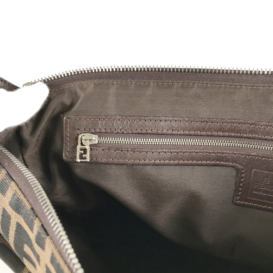 フェンディ ショルダーバッグ