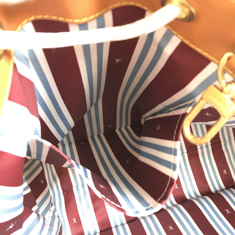 ルイ・ヴィトン トートバッグ