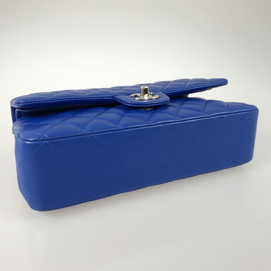 シャネル ショルダーバッグ