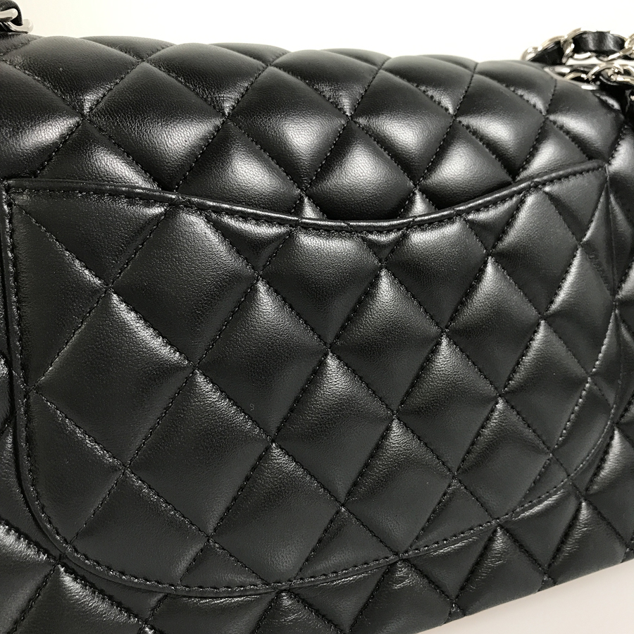 シャネル ショルダーバッグ