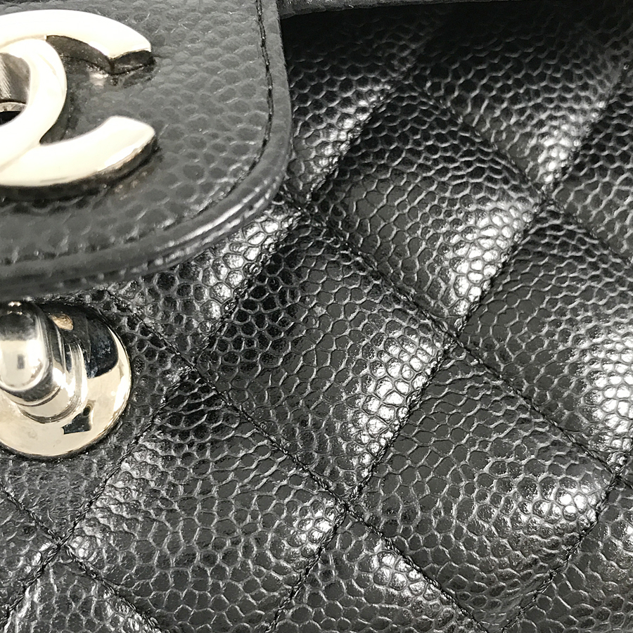 シャネル ショルダーバッグ