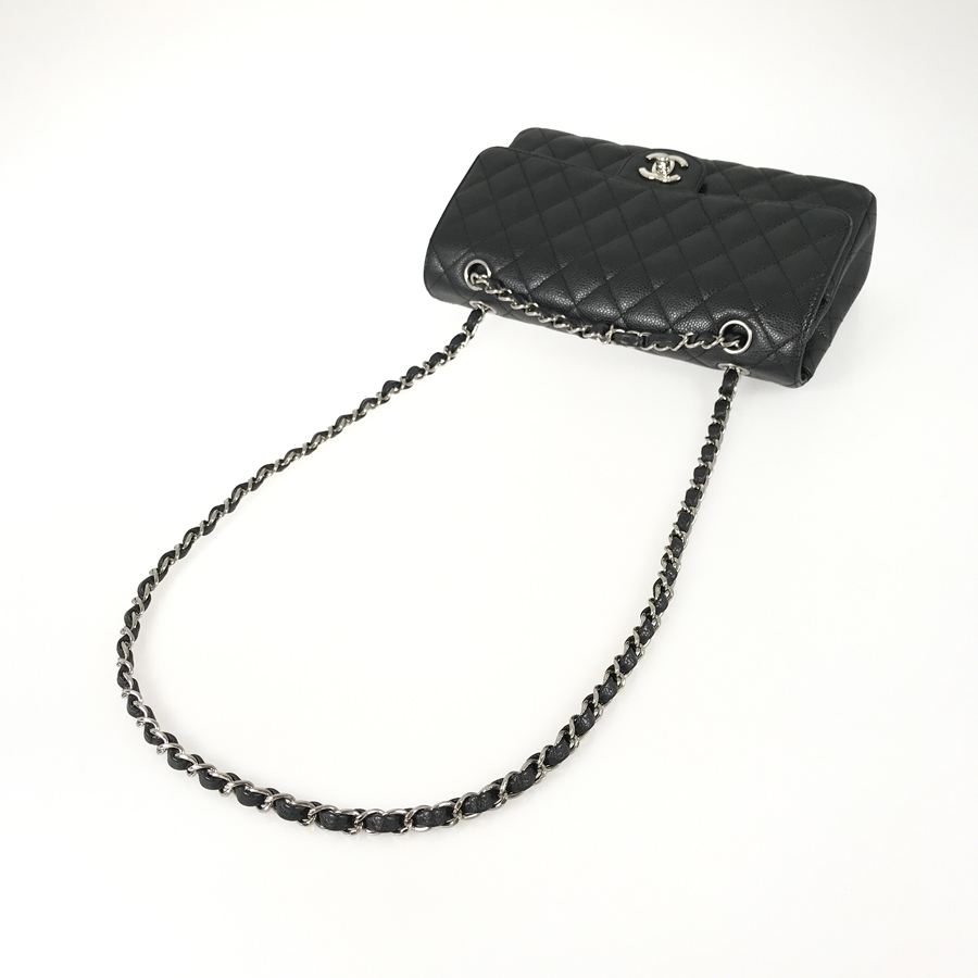 シャネル ショルダーバッグ