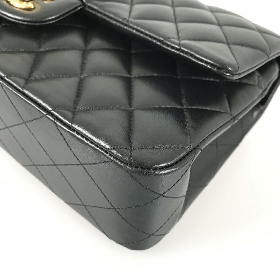 シャネル ショルダーバッグ