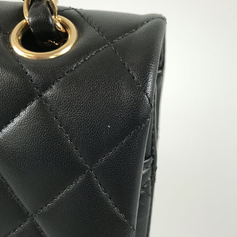 シャネル ショルダーバッグ