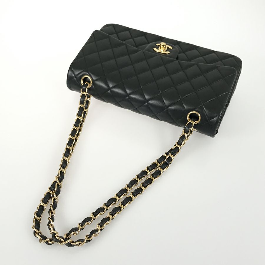 シャネル ショルダーバッグ