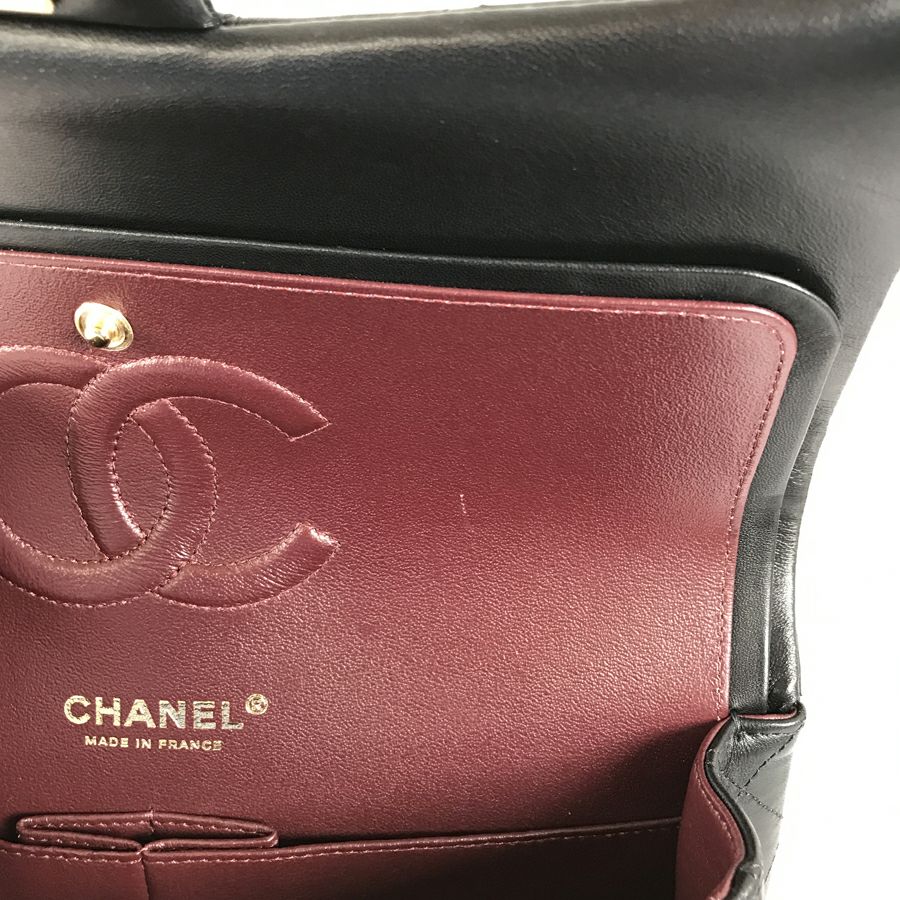 シャネル ショルダーバッグ