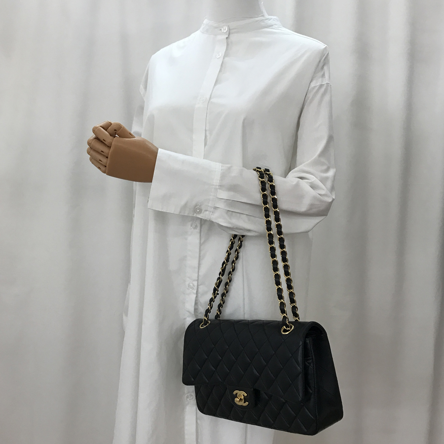 シャネル ショルダーバッグ