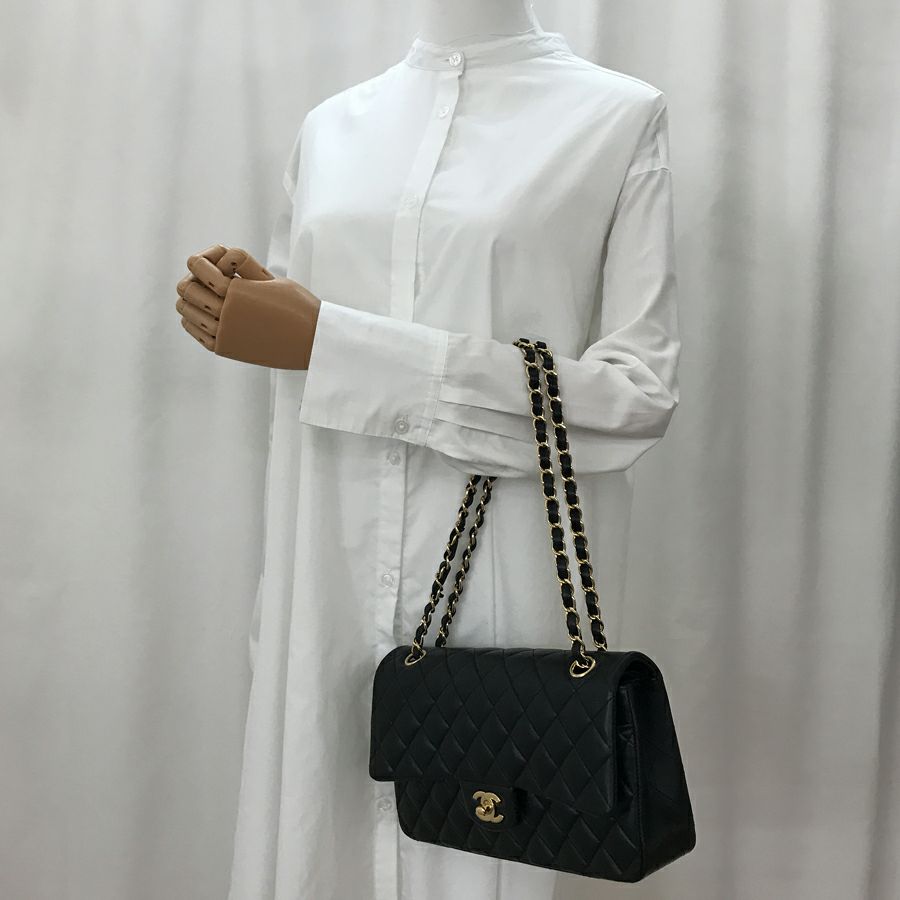 シャネル ショルダーバッグ