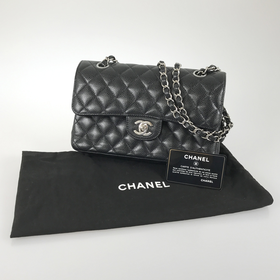 シャネル ショルダーバッグ