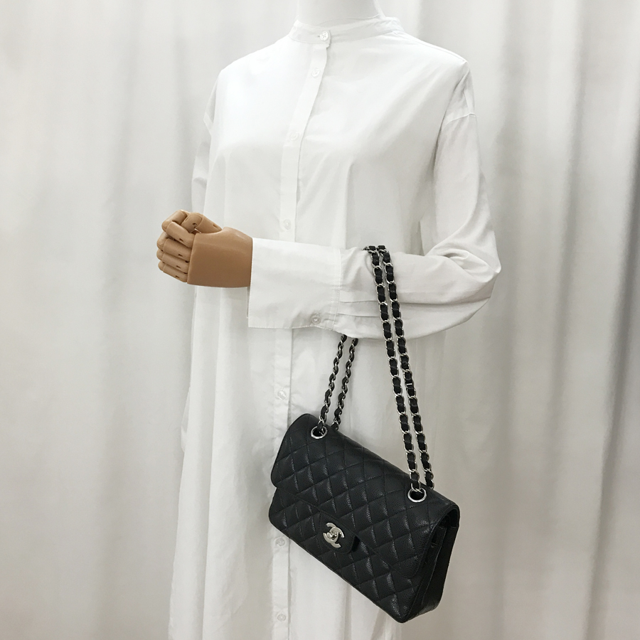 シャネル ショルダーバッグ