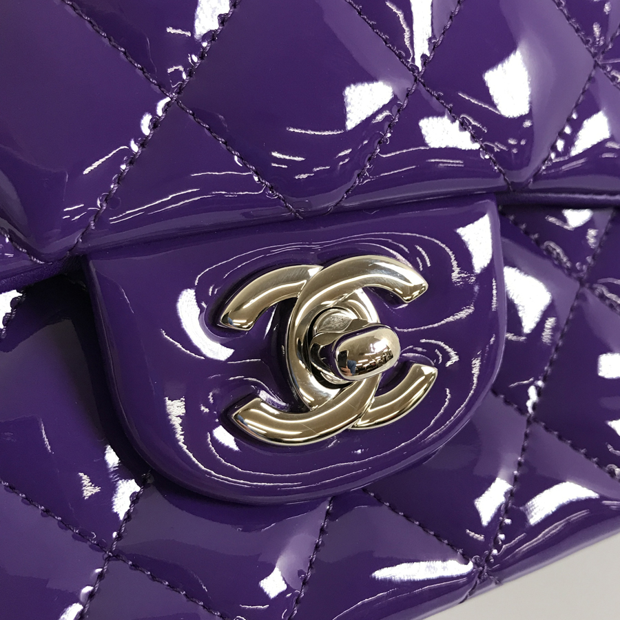 シャネル ショルダーバッグ