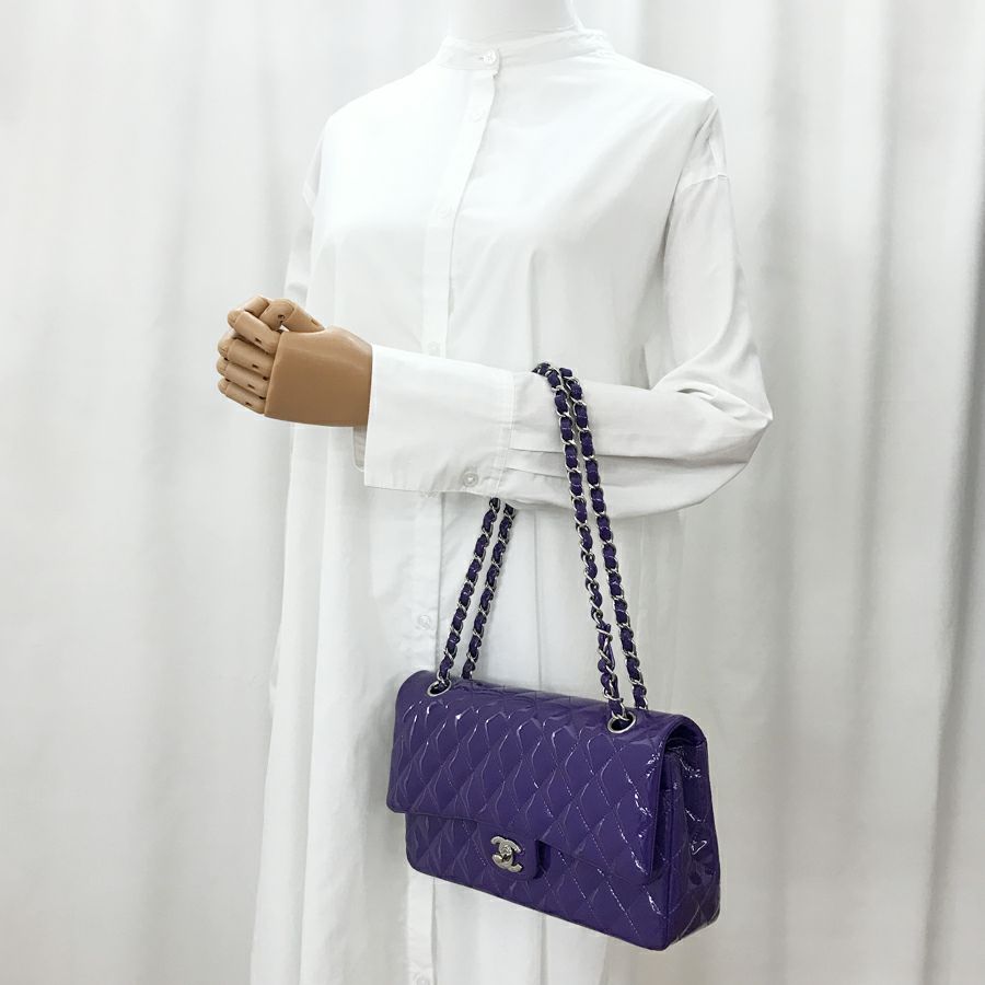 シャネル ショルダーバッグ