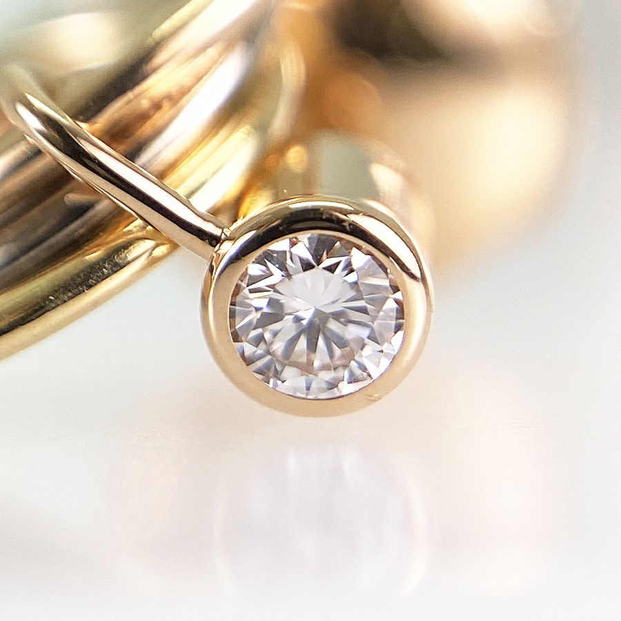 カルティエ ピアス