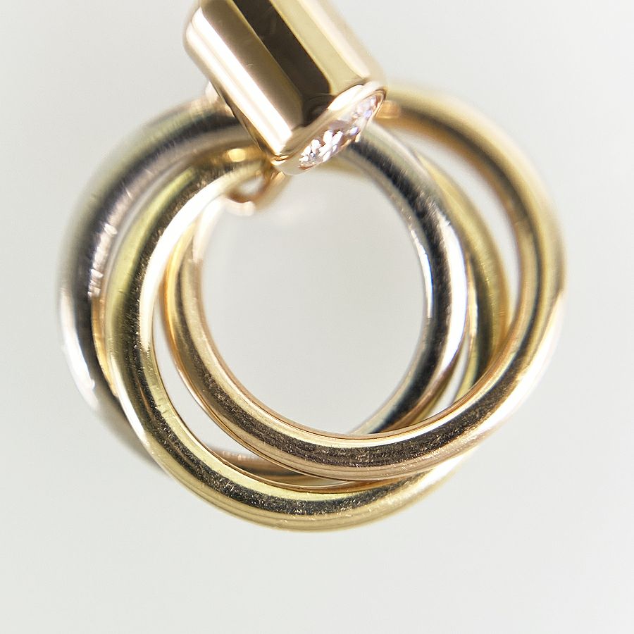 カルティエ ピアス